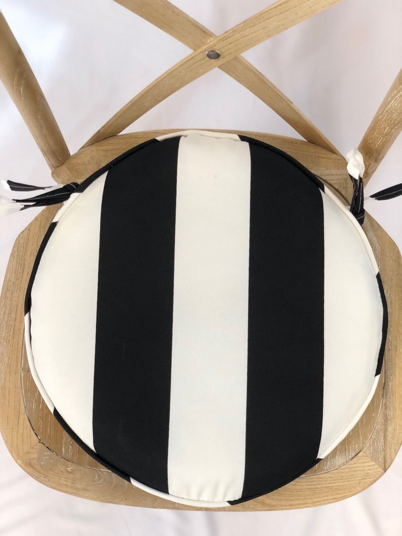 Round chair cushion